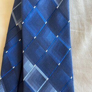 George 100% Silk Mens Dress Tie Blue White Diamonds